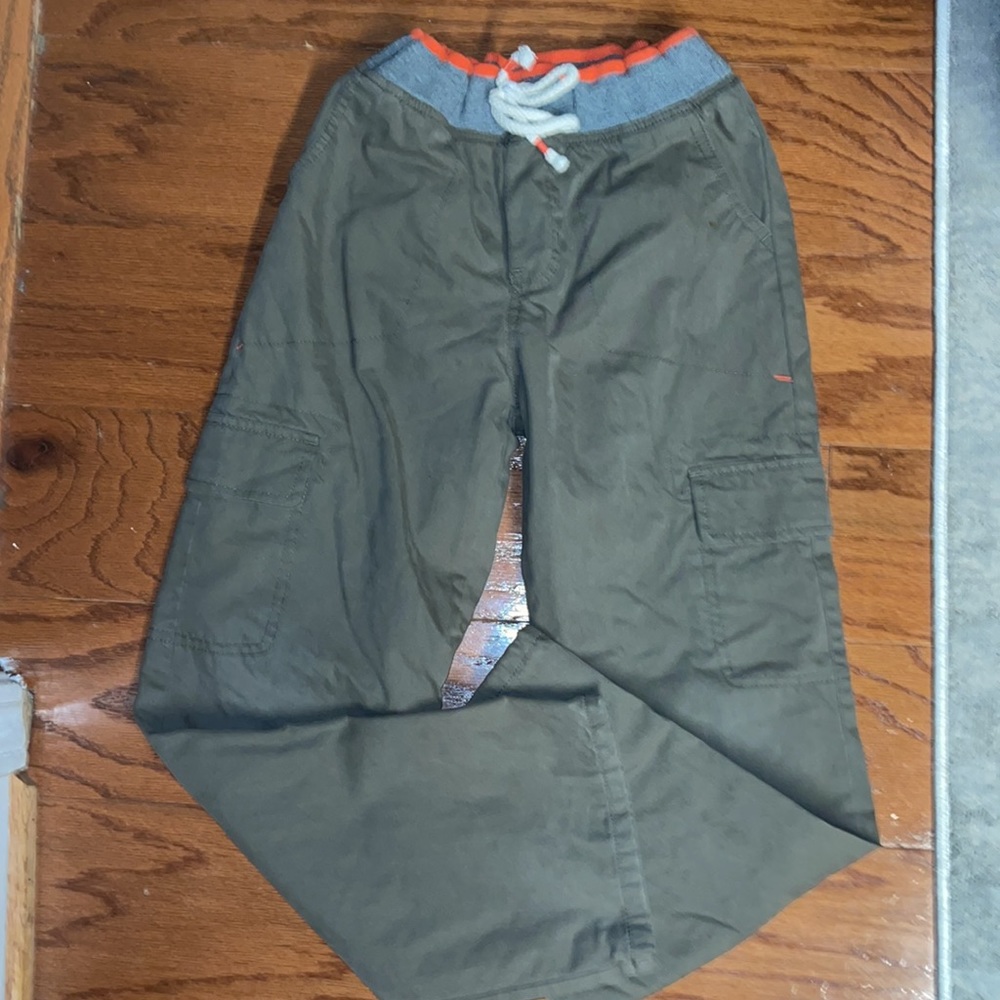 Cat and Jack boys size 8-10 pull on green cargo pants